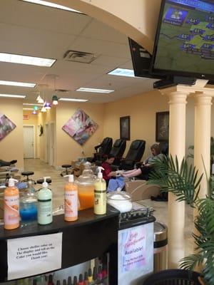 Welcome to E&R Nails @ 7813 Beulah Church Rd #105 Louisville Ky 40228 phone: (502)239-4676 WELCOME!