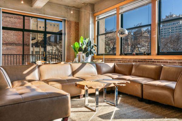 Luxurious Comfortable Lofts on Lucas Park