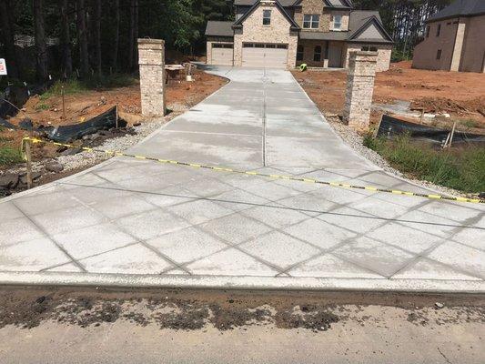 new driveway apron diamond shape design