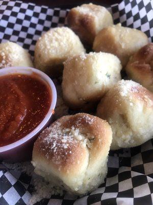 Amazing garlic knots