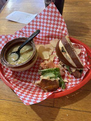 Sweet and spicy sandwich with green chili chicken soup