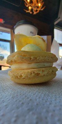 Banana pudding macaroons