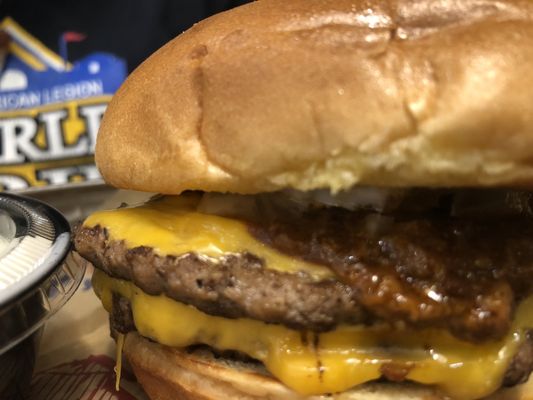 Cheeseburger with Chili