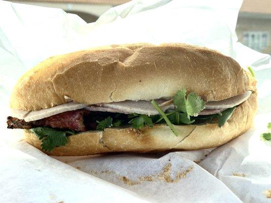 traditional bánh mì