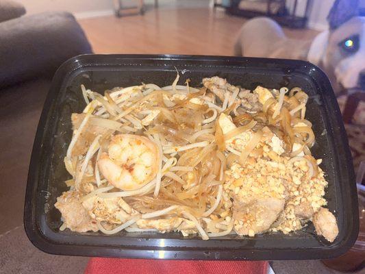 Pad Thai with shrimp chicken and beef.