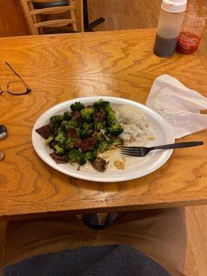 Broccoli & Beef, ate 1/4 of it before taking a photo so portions are quite large