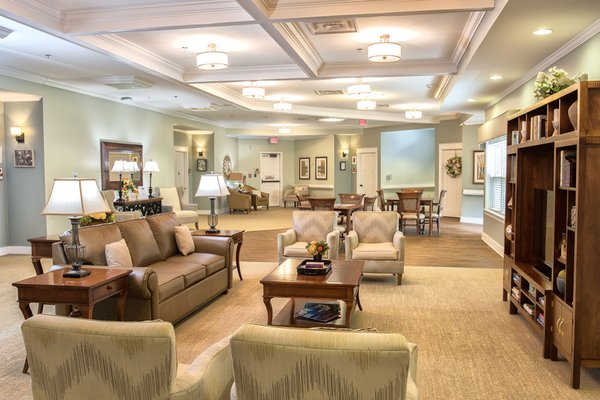 Clover Hill Senior Living | living room