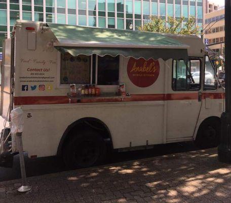 Anabel's Mobile Kitchen