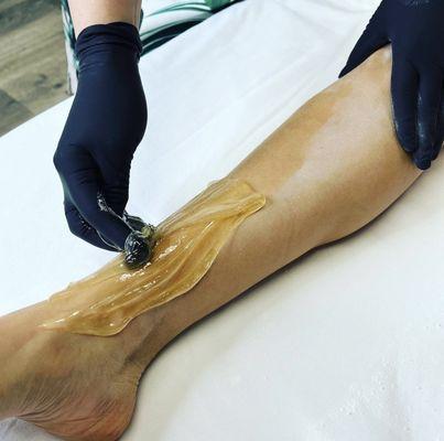 Leg sugaring