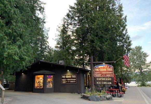 Gifts and snacks near the Apgar Village Lodge and Lake McDonald