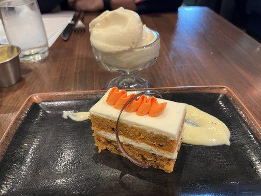 Carrot cake with ice cream