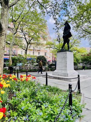 Abingdon Square statue