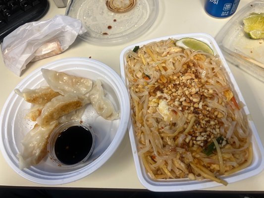 Fried shrimp dumplings & pad Thai