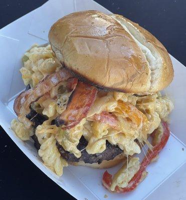 Creole Mac n cheeseburger