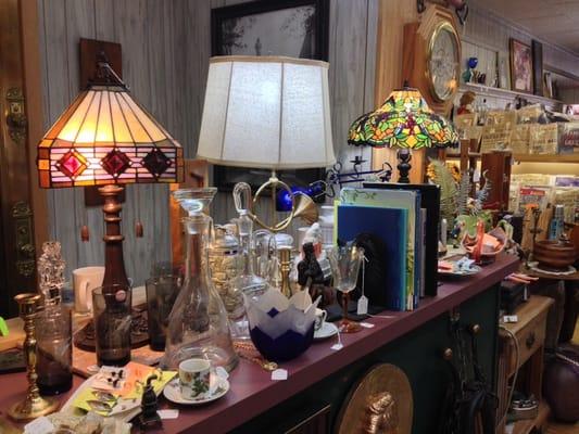 Lots of Tiffany's reproduction lamps!