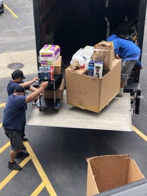 Loading to the truck Jay Movers