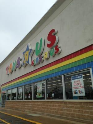 Bellingham Toys R Us -- Crossroads Shopping Center: 217 Hartford Avenue / Route 126, Bellingham                  Storefront