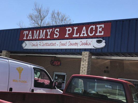 Tammy's Place sign