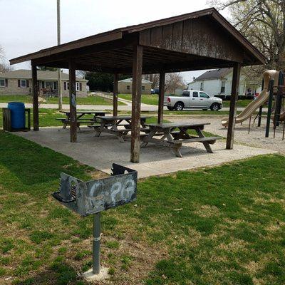 shelter with grill and picnic tables