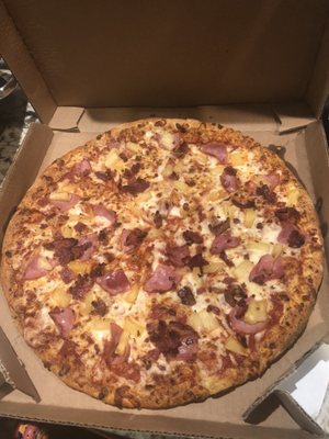 Large with bacon, ham & pineapple. (Almost Hawaiian but without red peppers, provolone cheese.)