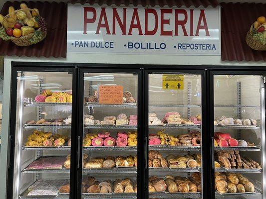 Best Mexican pan dulce in Stockton. Very good variety!