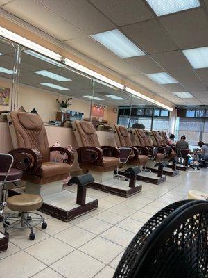 Inside MB nails, great quiet and relaxing atmosphere!