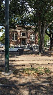 New Orleans Public Library