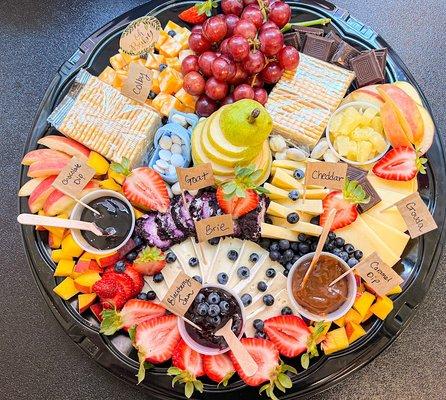 all fruit, chocolate and cheese? yes please!