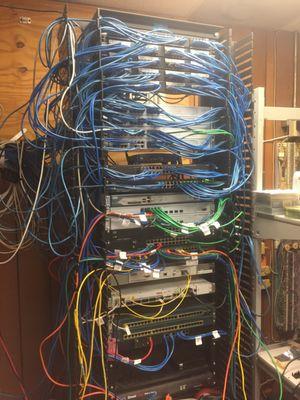 (BEFORE) Server Room clean-up and optimization