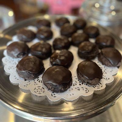 Grandma's Italian Chocolate Balls