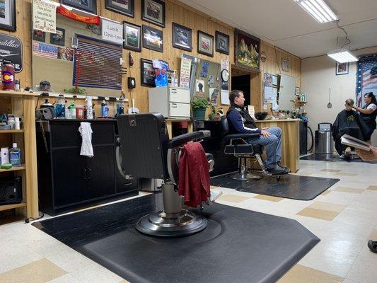 Country Cuts Barber Salon