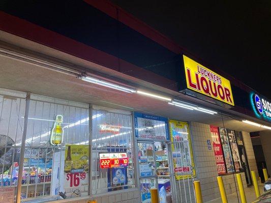 Luckner Liquors