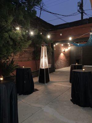 Love the outside patio vibe