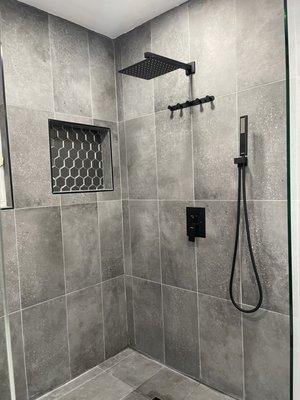 Shower/hardware/beautiful niche