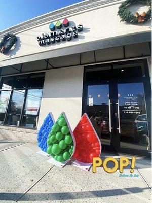 When we need a "pop" of color, POP Balloons by Susy is our favorite!