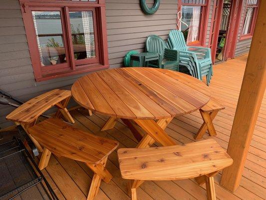 60 inch table with 5 benches