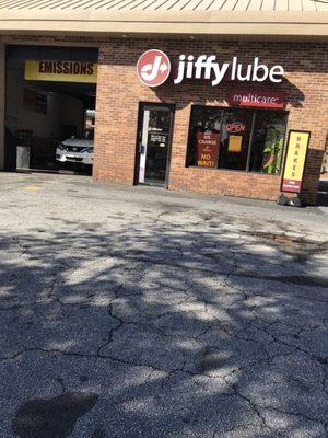 Holcomb bridge jiffy lube to avoid.