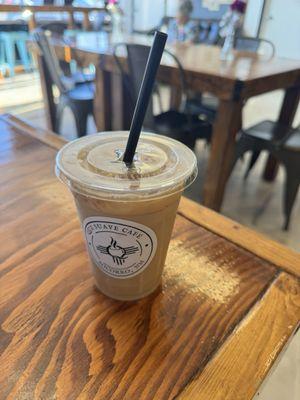 Iced vanilla latte