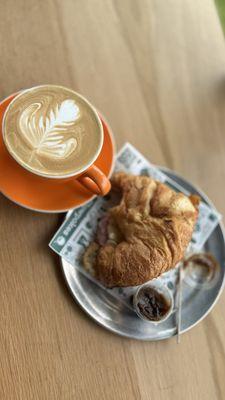 Vanilla latte and ham & Brie croissant