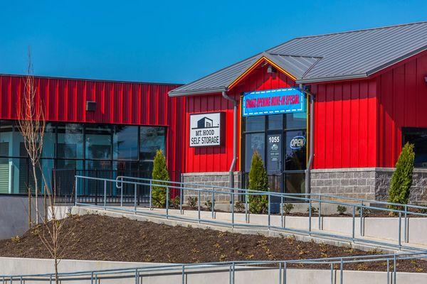 Our self storage office in Woodburn, OR