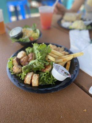 Scallops with side salad