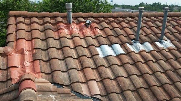 Ari Roofing