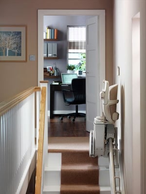 Curved stair lift system