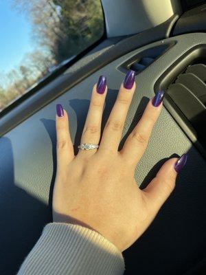 Purple cat-eye nails