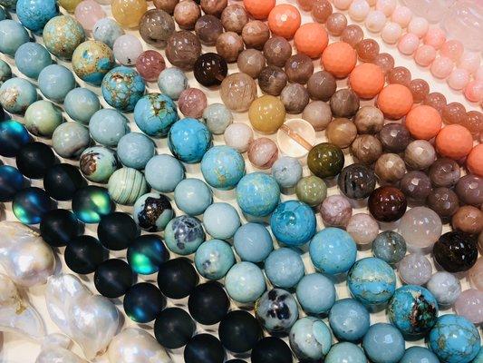 Gemstone beads