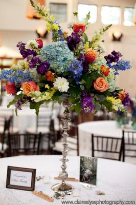 summer colors, raised centerpiece