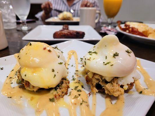 Crab Benedict