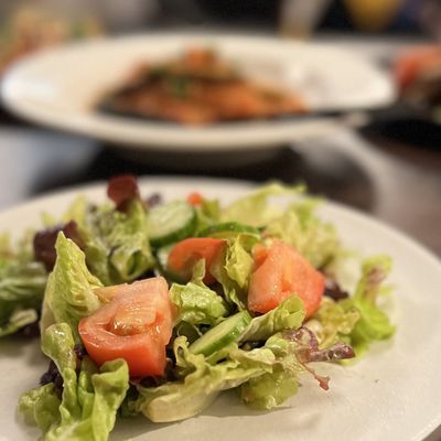 House salad with balsamic dressing