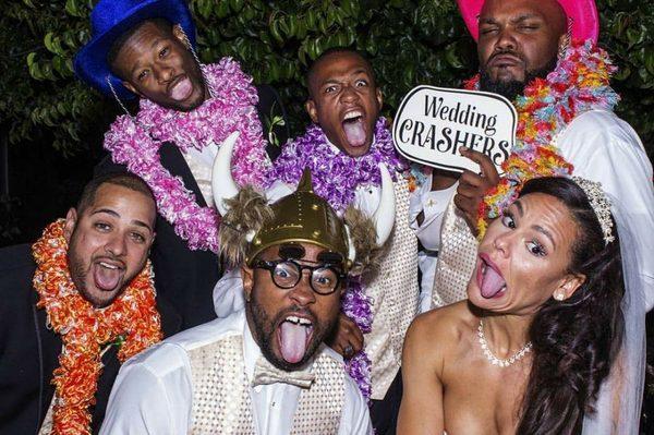 Group Wedding Photo Booth Picture! Just Fabulous!