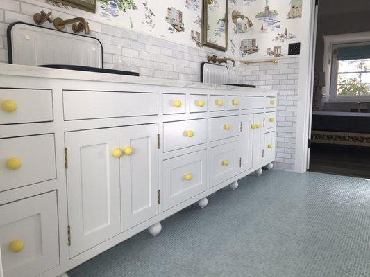 Custom bathroom cabinet double sink, wood turned legs & white lacquer paint. Shaker style